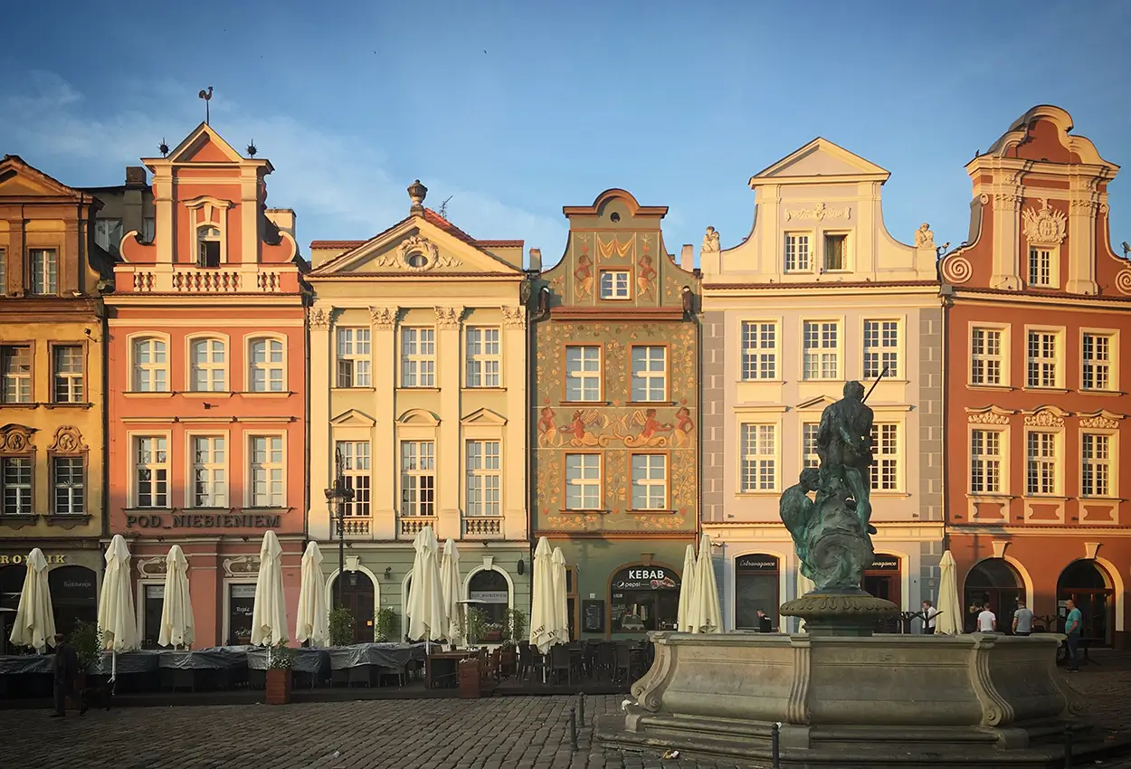 Experience the World Through Stories, Journeys, and New Horizons